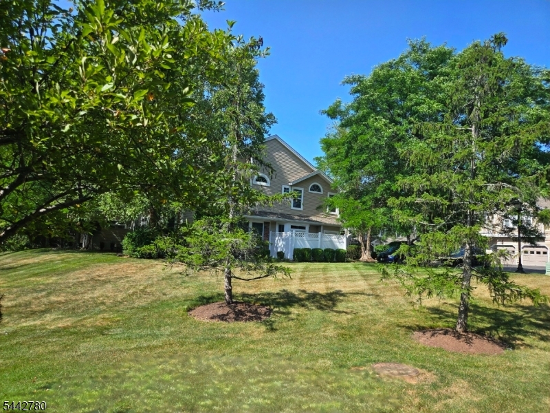 34 High Pond Lane Bedminster, NJ 07921 - Photo 3 of 26