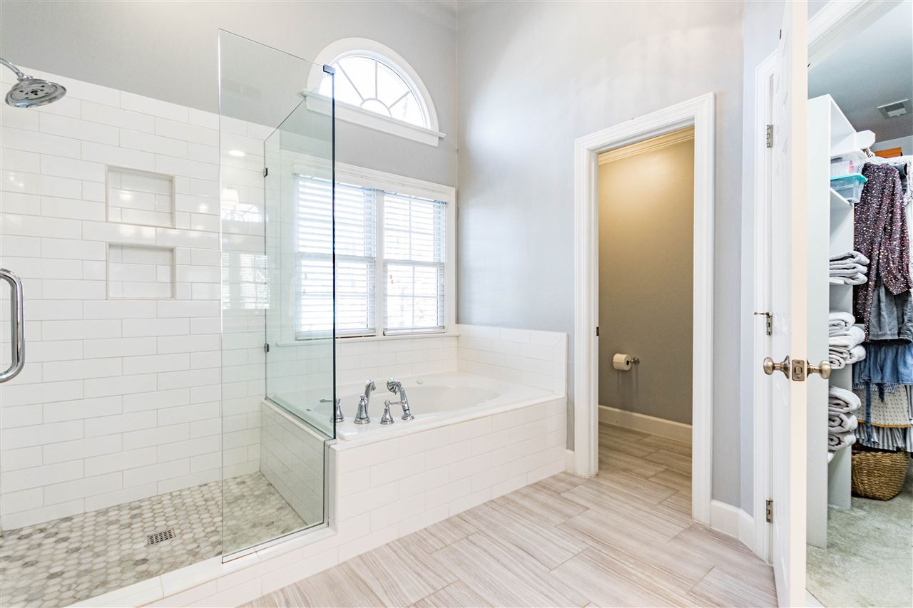 7913 Sandy Bottom Way Raleigh, NC 27613 - Photo 15 of 23 MASTER BATH