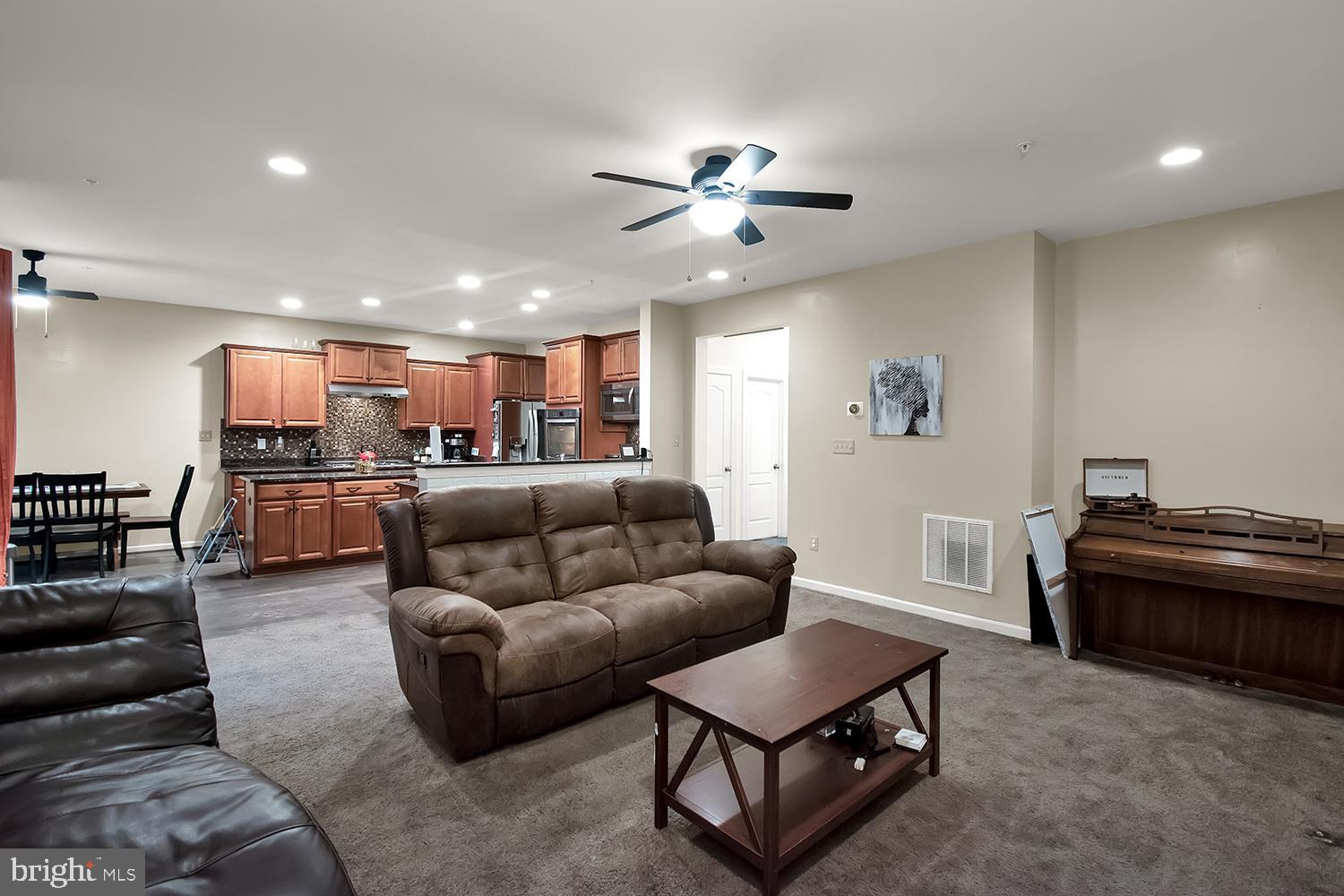 6200 Oglethorpe Mill Drive Brandywine, MD 20613 - Photo 13 of 48 Family Room