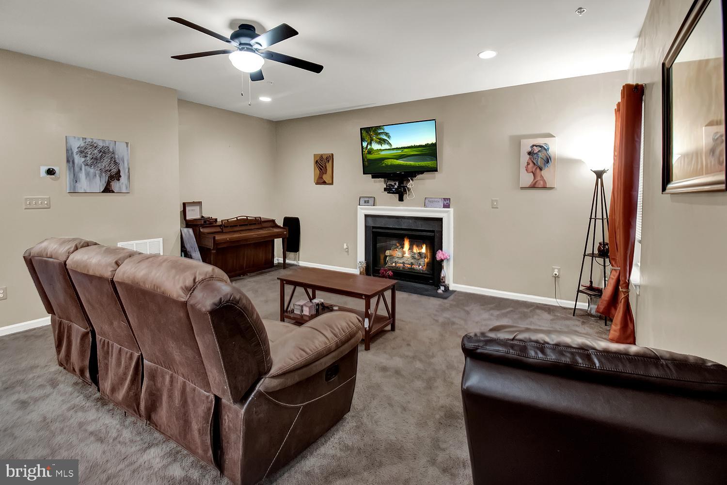 6200 Oglethorpe Mill Drive Brandywine, MD 20613 - Photo 15 of 48 Family Room