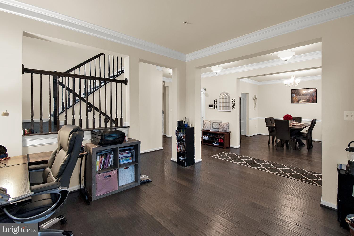 6200 Oglethorpe Mill Drive Brandywine, MD 20613 - Photo 5 of 48 Living Room