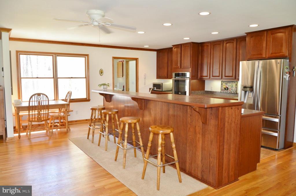 10464 Garnets Mill Loop King George, VA 22485 - Photo 12 of 30 Kitchen