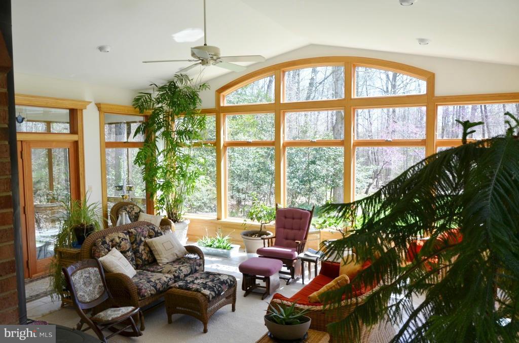 10464 Garnets Mill Loop King George, VA 22485 - Photo 22 of 30 20 x 20 Sunroom