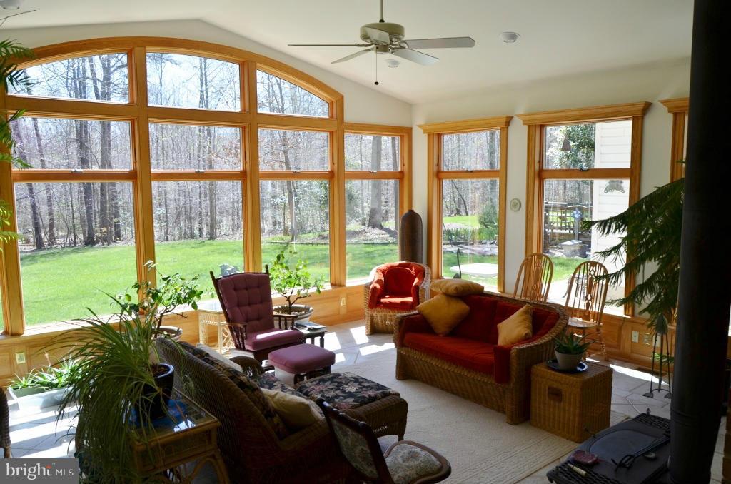 10464 Garnets Mill Loop King George, VA 22485 - Photo 23 of 30 20 x 20 Sunroom