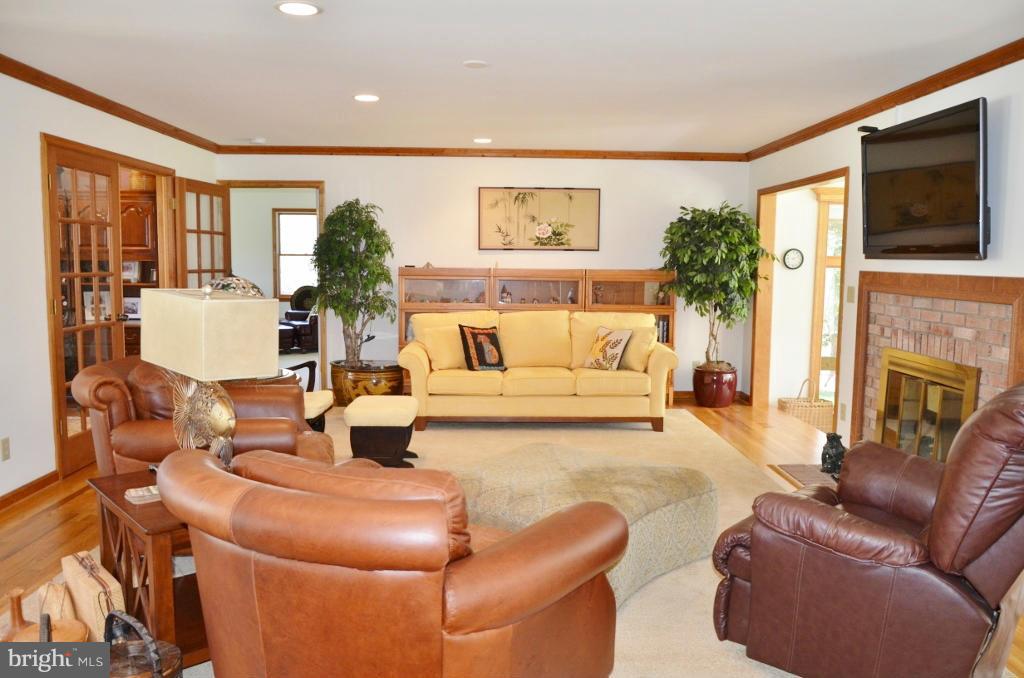 10464 Garnets Mill Loop King George, VA 22485 - Photo 9 of 30 Living Room