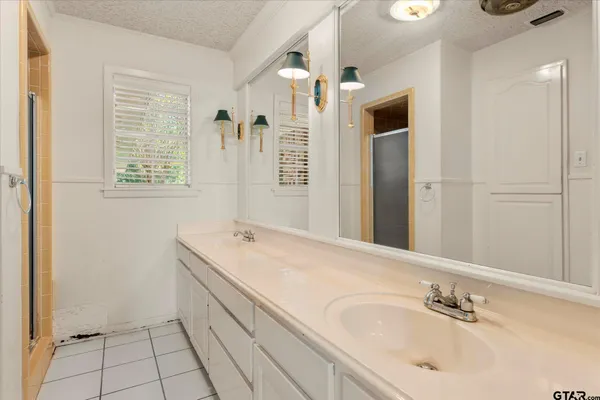 $235,000 | 102 Westwood Parkway, Naples, TX 75568