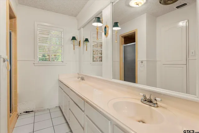 $235,000 | 102 Westwood Parkway, Naples, TX 75568