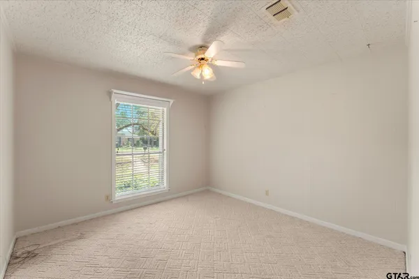 $235,000 | 102 Westwood Parkway, Naples, TX 75568