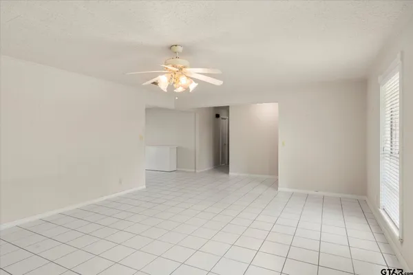 $235,000 | 102 Westwood Parkway, Naples, TX 75568