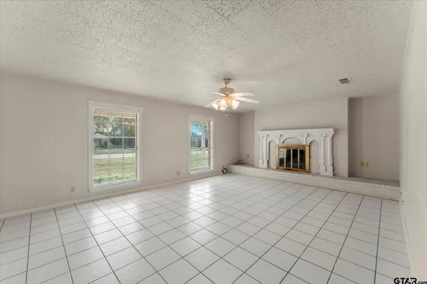 $235,000 | 102 Westwood Parkway, Naples, TX 75568