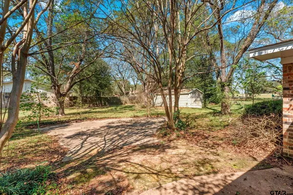 $235,000 | 102 Westwood Parkway, Naples, TX 75568