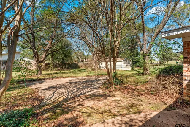 $235,000 | 102 Westwood Parkway, Naples, TX 75568