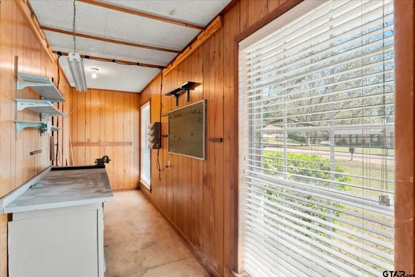 $235,000 | 102 Westwood Parkway, Naples, TX 75568