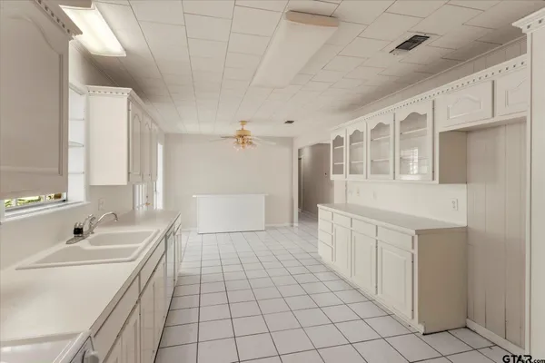 $235,000 | 102 Westwood Parkway, Naples, TX 75568