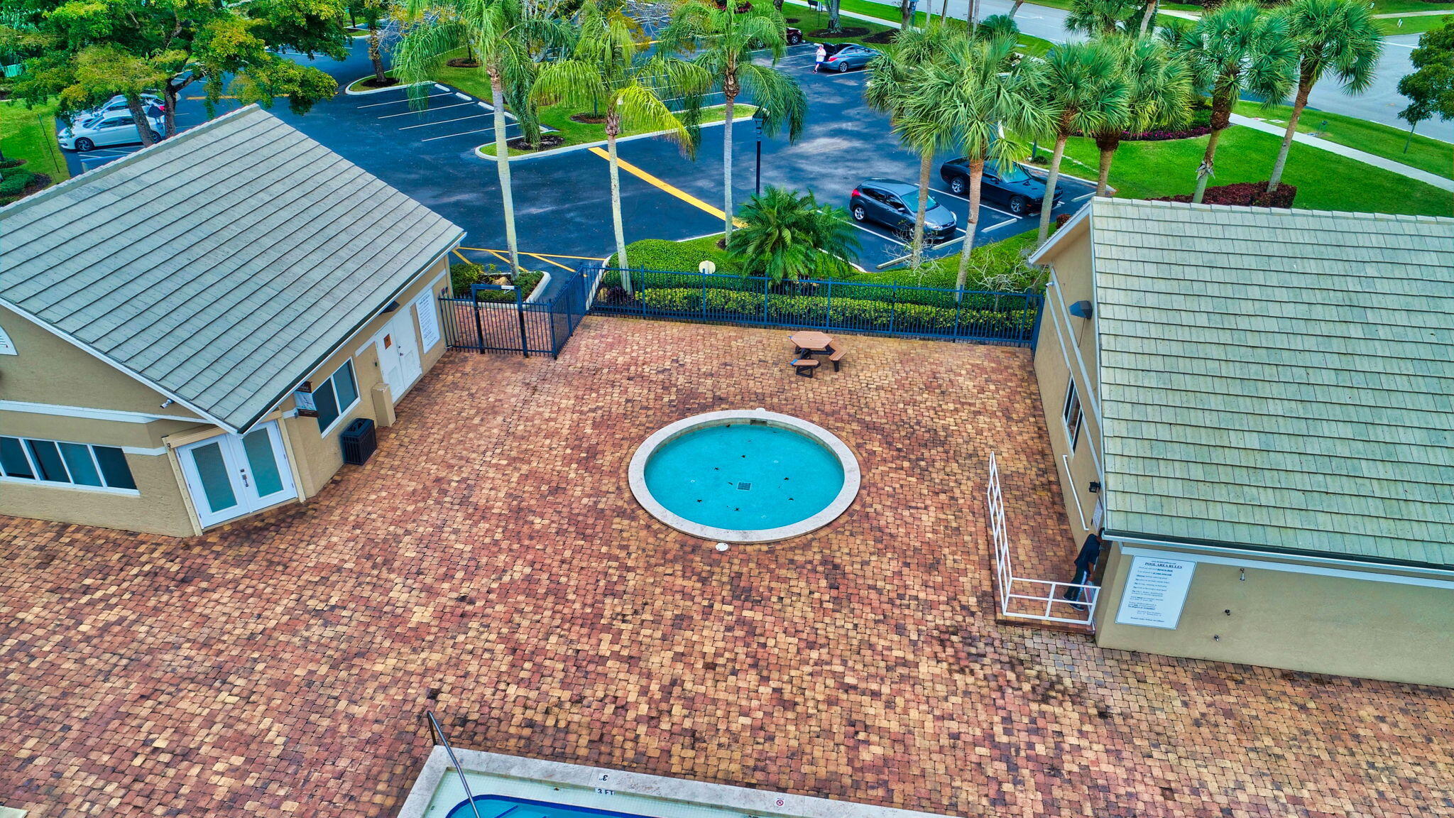10628 Plainview Circle Boca Raton, FL 33498 - Photo 42 of 49 Hot Tub