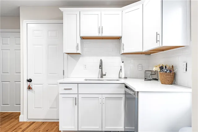 $3,500 | 37 Warren Avenue, Unit 1, Warren, RI 02885