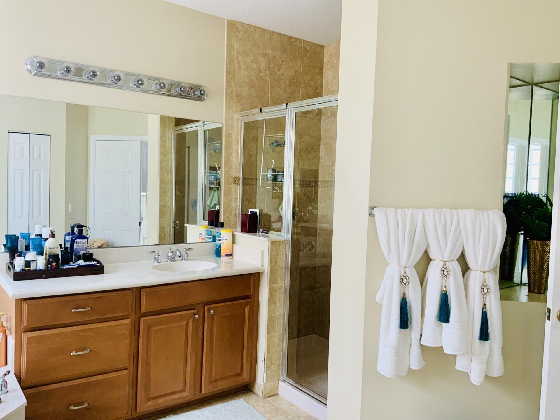 532 Gazetta Way West Palm Beach, FL 33413 - Photo 17 of 40 thumbnail_IMG_6645