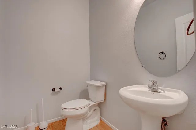 $1,950 | 27 Hudson Canyon Street, Unit 2, Henderson, NV 89012