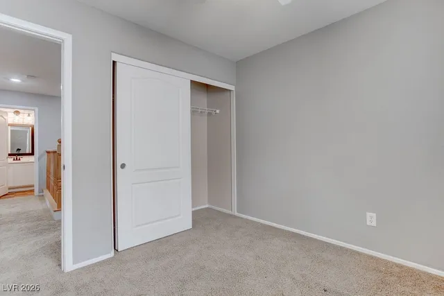 $1,950 | 27 Hudson Canyon Street, Unit 2, Henderson, NV 89012