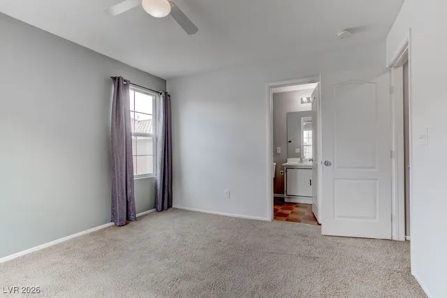 $1,950 | 27 Hudson Canyon Street, Unit 2, Henderson, NV 89012