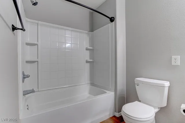 $1,950 | 27 Hudson Canyon Street, Unit 2, Henderson, NV 89012