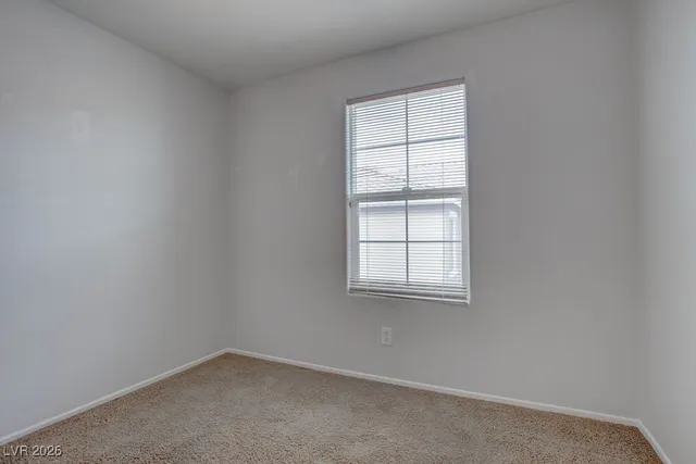 $1,950 | 27 Hudson Canyon Street, Unit 2, Henderson, NV 89012