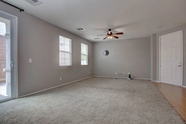 $1,950 | 27 Hudson Canyon Street, Unit 2, Henderson, NV 89012