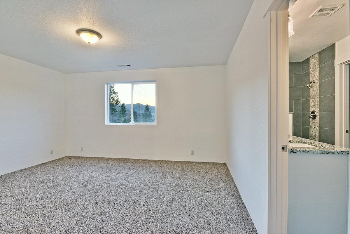 10014 Blackwell Road Central Point, OR 97502 - Photo 16 of 22 Additional Photo