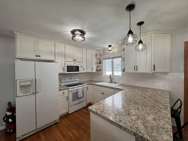 $369,000 | W8321 Homestead Place, Onalaska, WI 54650