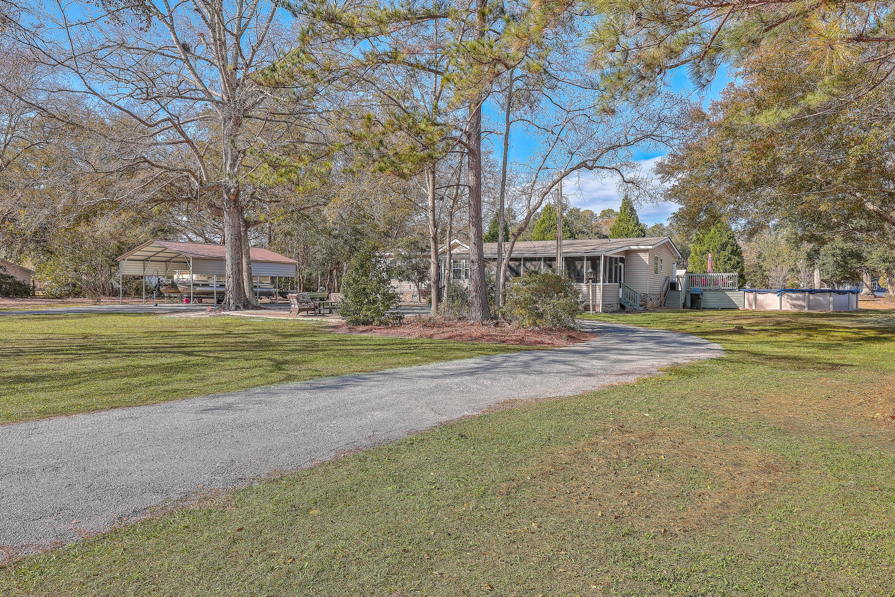 208 Catfish Landing Circle Bonneau, SC 29431 - Photo 2 of 57 ZYN_8968_69_70_71_72_73_74