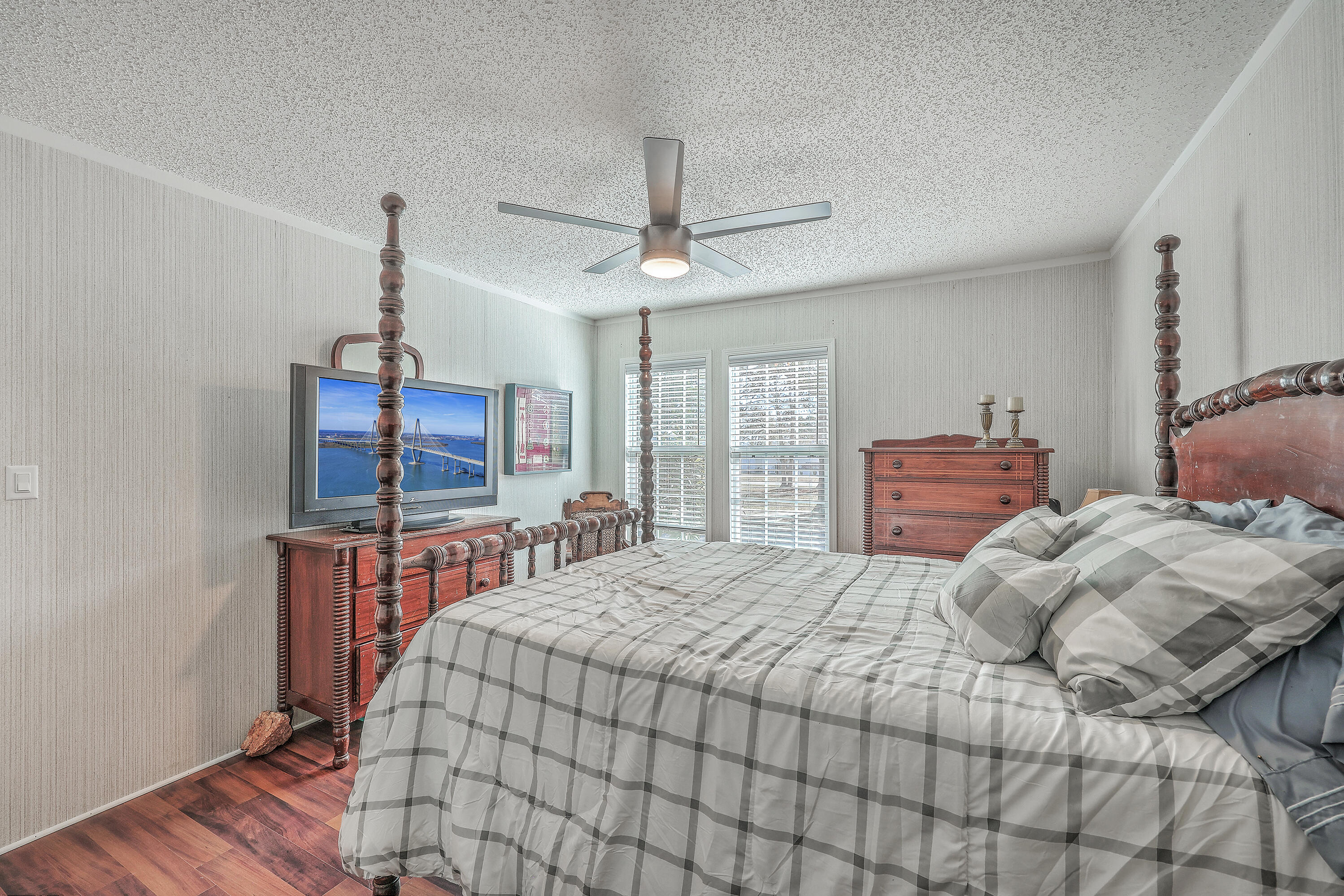 208 Catfish Landing Circle Bonneau, SC 29431 - Photo 28 of 57 ZYN_8905_06_07_08_09_10_11