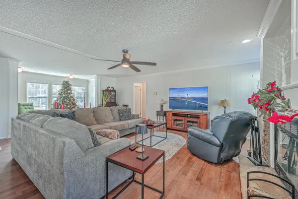 $375,400 | 208 Catfish Landing Circle, Bonneau, SC 29431