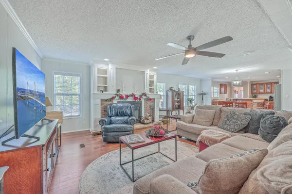 $375,400 | 208 Catfish Landing Circle, Bonneau, SC 29431