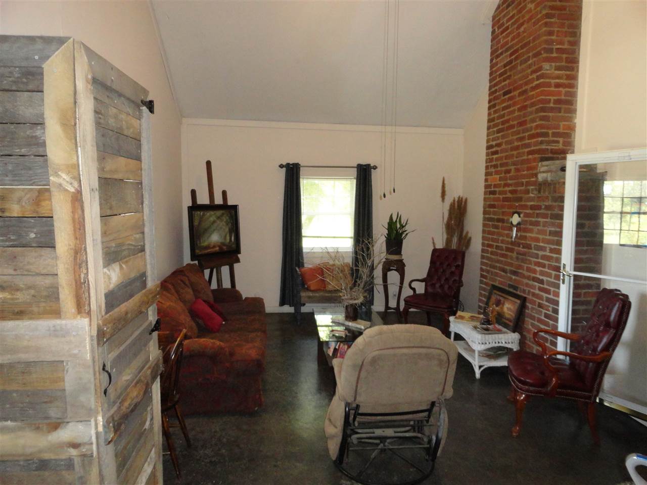 1051 Aaron Road Bowling Green, KY 42101 - Photo 7 of 26 Gallery Image 7