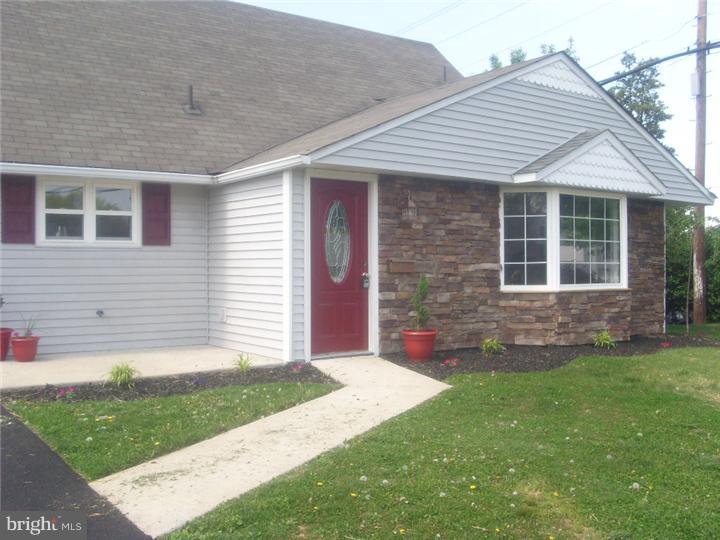 49 Hardy Road Levittown, PA 19056 - Photo 2 of 24 Exterior Front