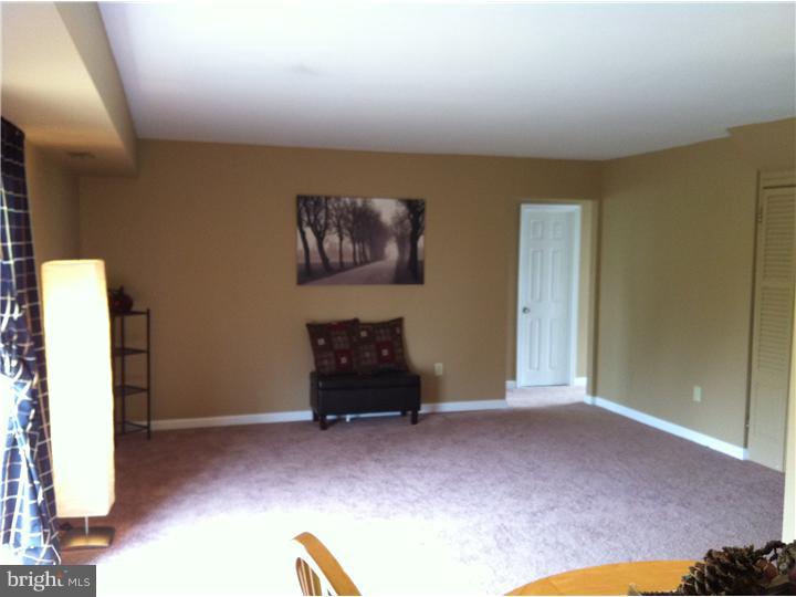 49 Hardy Road Levittown, PA 19056 - Photo 12 of 24 Living Room