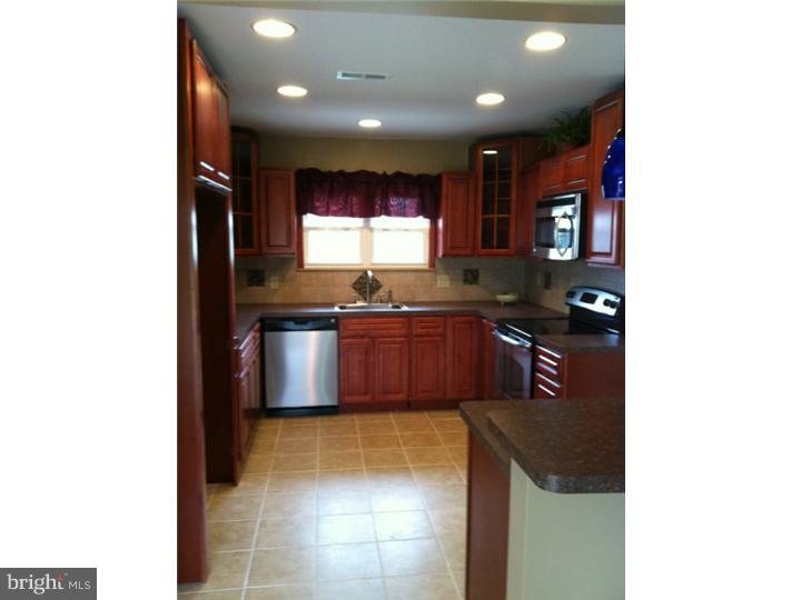 49 Hardy Road Levittown, PA 19056 - Photo 7 of 24 Kitchen