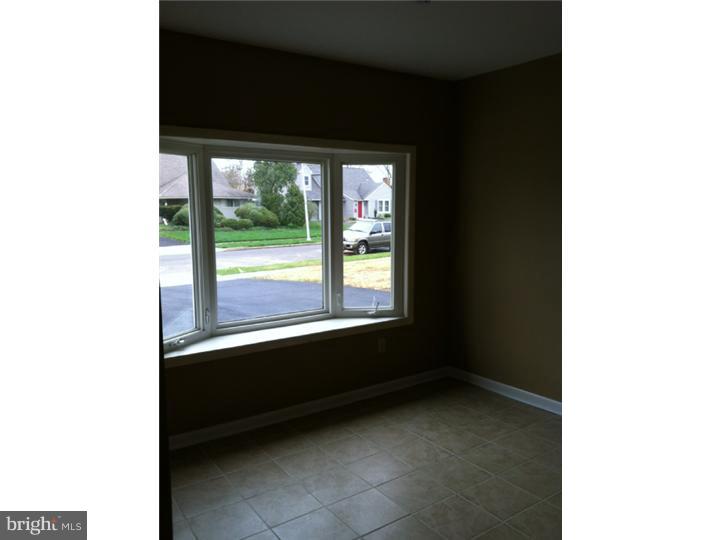 49 Hardy Road Levittown, PA 19056 - Photo 8 of 24 Dining Room