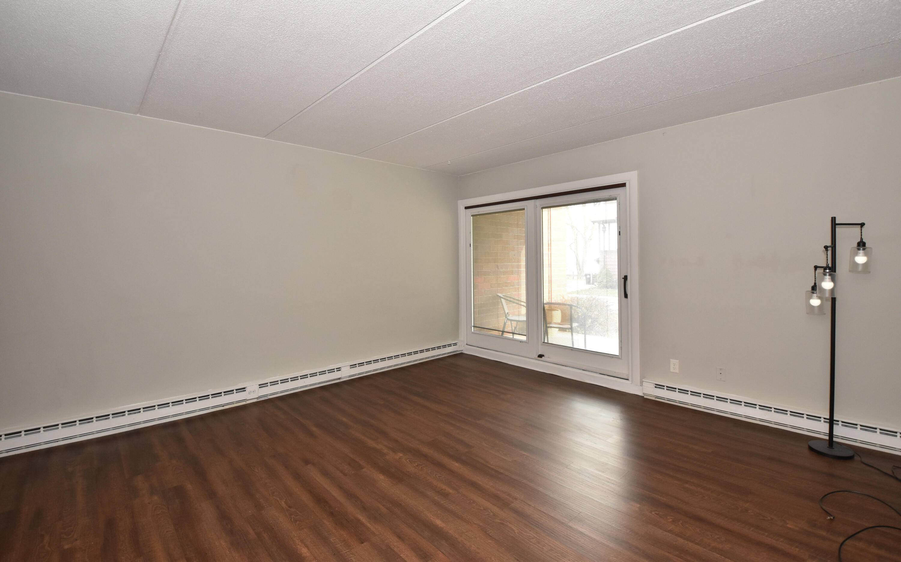 111 11th Street, Unit 1CN Racine, WI 53403 - Photo 4 of 49 Living Room