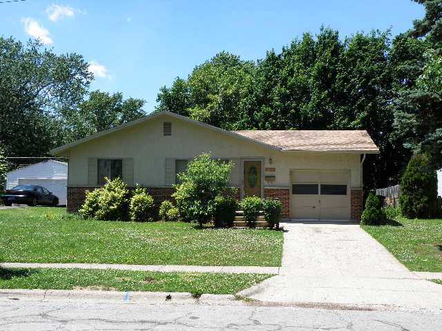 1869 Stetson Road Columbus, OH 43232 - Photo 1 of 16 Gallery Image 1