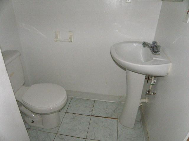 1869 Stetson Road Columbus, OH 43232 - Photo 12 of 16 Gallery Image 12