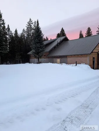 $849,000 | 4277-4279 Gooding Street, Island Park, ID 83429