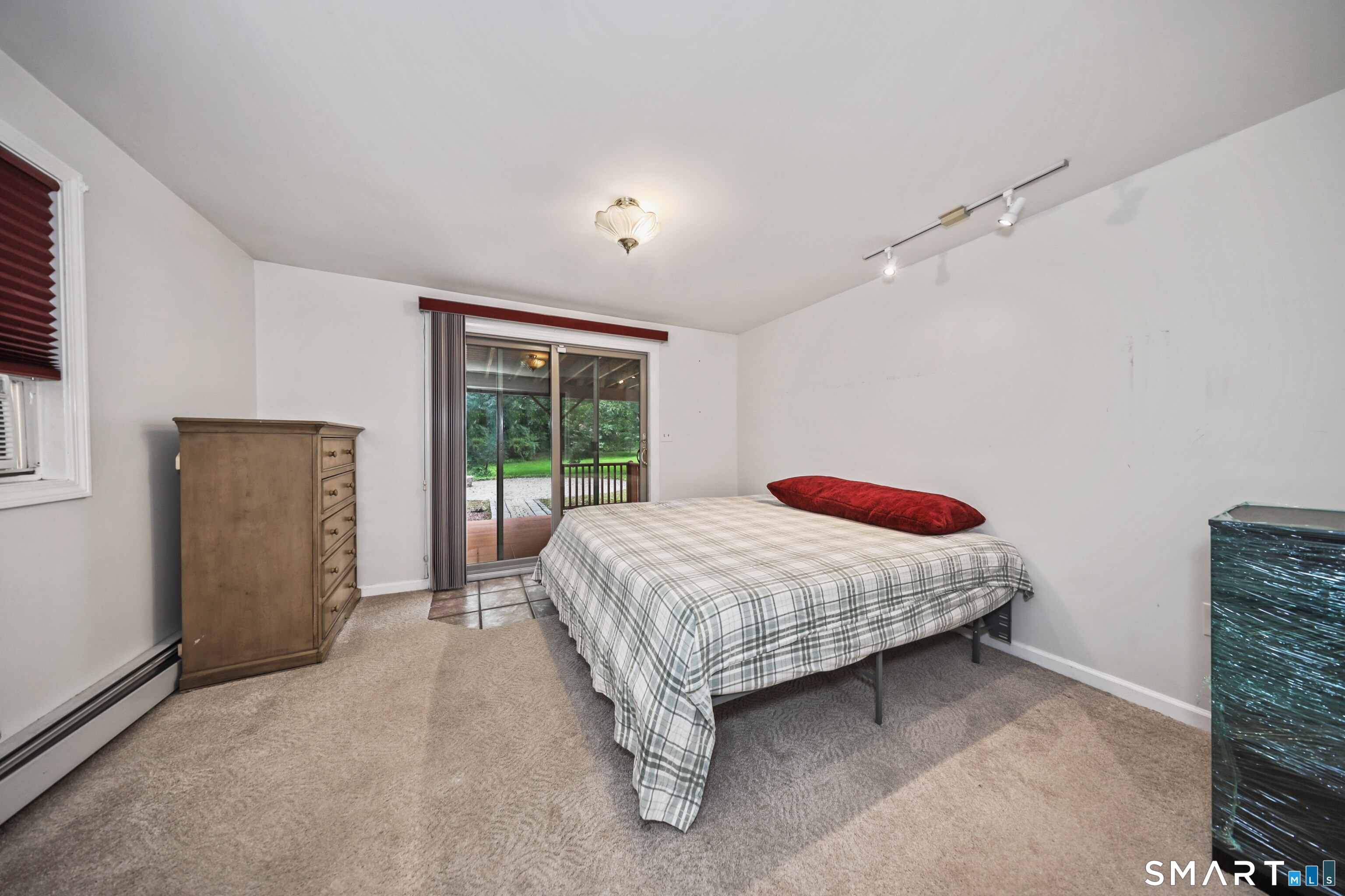 136 Babbitt Road Thomaston, CT 06787 - Photo 28 of 40 Gallery Image 28