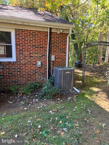 a view of a backyard with plants
