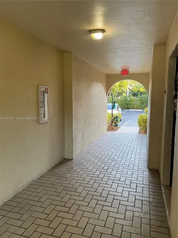 $2,150 | 2160 Southwest 16th Avenue, Unit 115, Miami, FL 33145