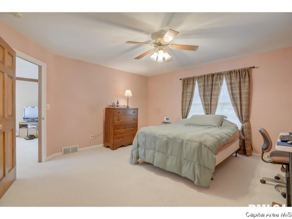 2508 B Chapel Hill Road Springfield, IL 62702 - Photo 14 of 32