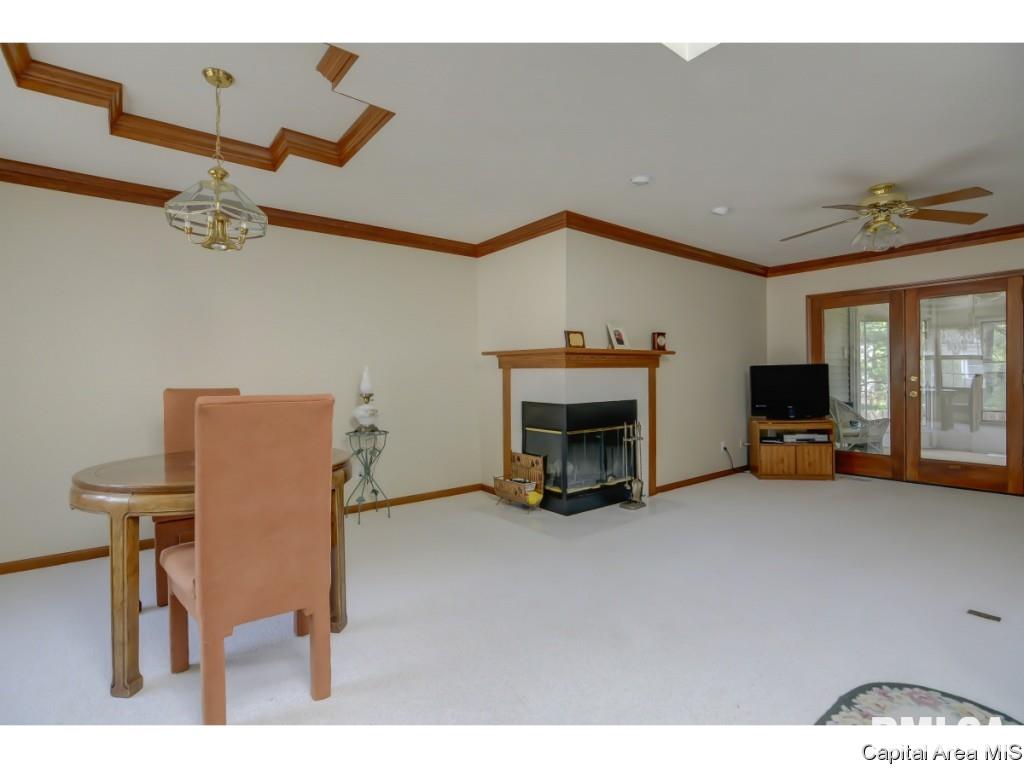 2508 B Chapel Hill Road Springfield, IL 62702 - Photo 8 of 32