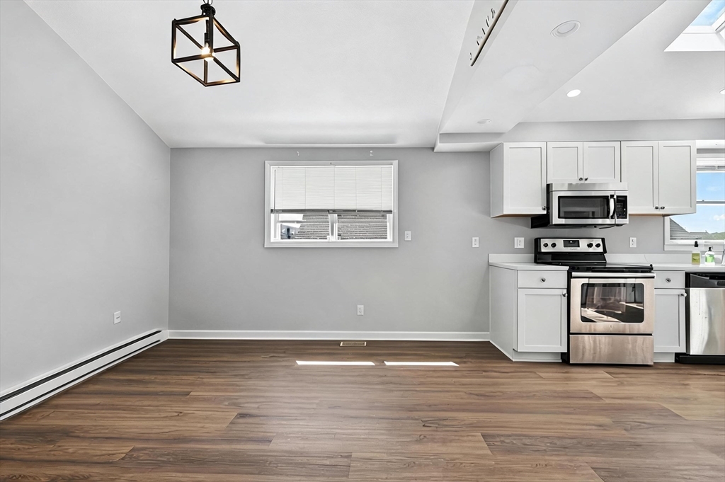 394 Rantoul Street, Unit 3 Beverly, MA 01915 - Photo 3 of 7