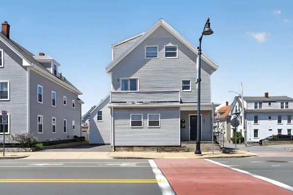 $2,500 | 394 Rantoul Street, Unit 3, Beverly, MA 01915