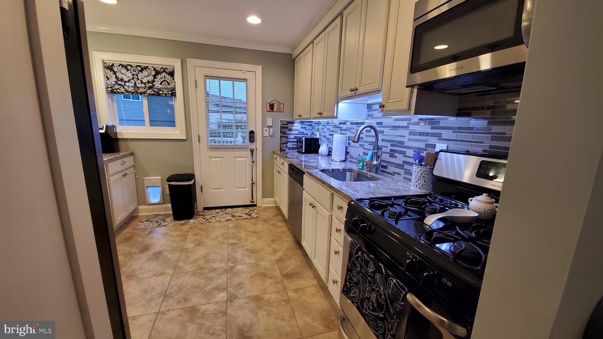 4 Mill Bend Road Hamilton, NJ 08690 - Photo 13 of 88 Gallery Image 13